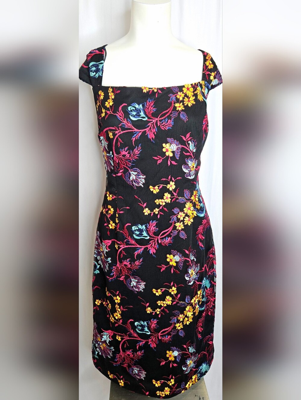 Nicole Miller New York Floral Embroidery Wedding Guest Dress 12 NWOT